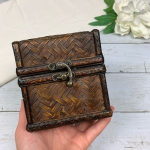Mini Wooden Chevron Woven Felt Lined Latch Box